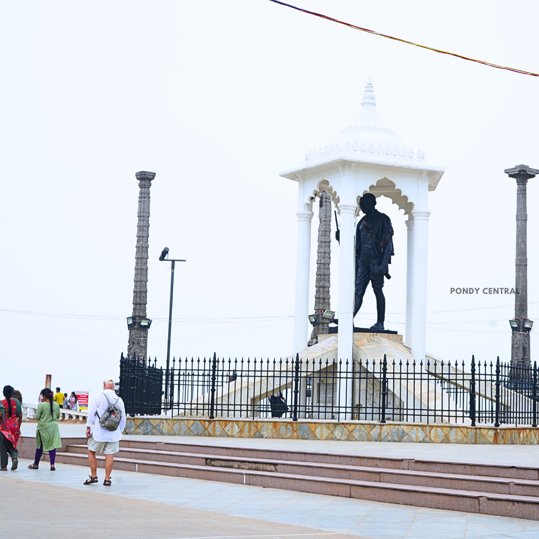 ghandhi-statute-pondicherry-2